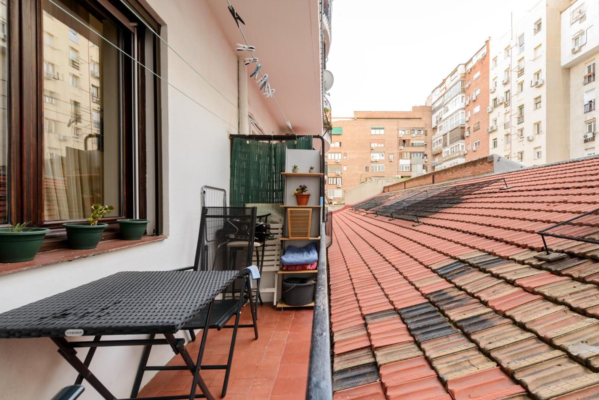 Modern In Goya With Balcony - Retiro Park Apartamento Madrid