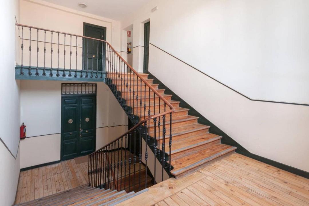 Cozy One-bedroom Penthhouse La Latina Appartement *