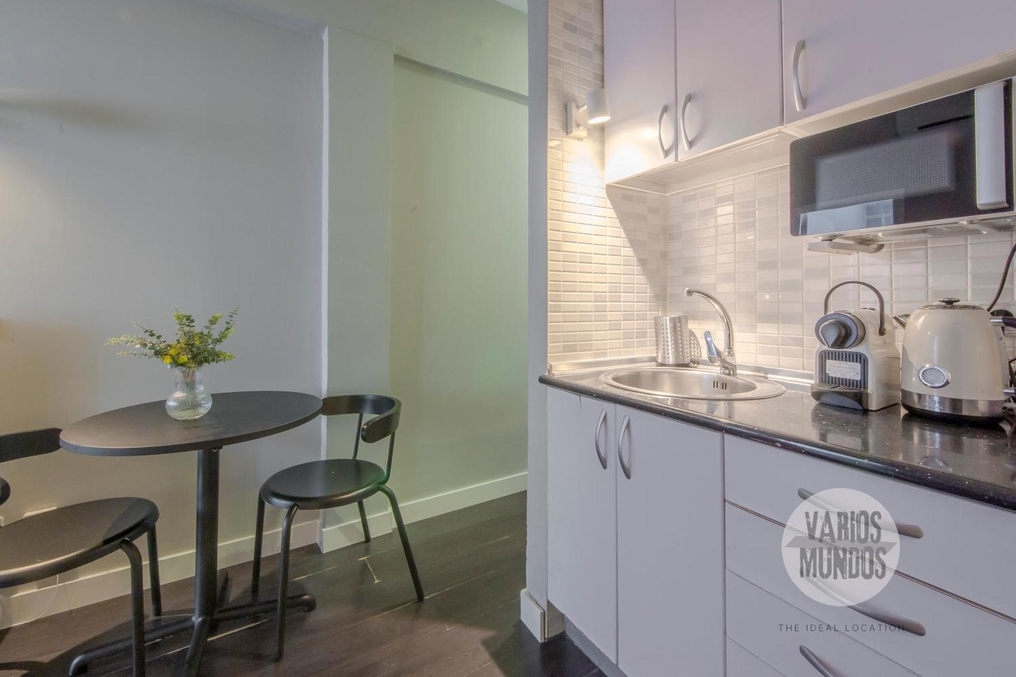 Magia Urbana 3, En Plaza De Chueca Apartamento Madri
