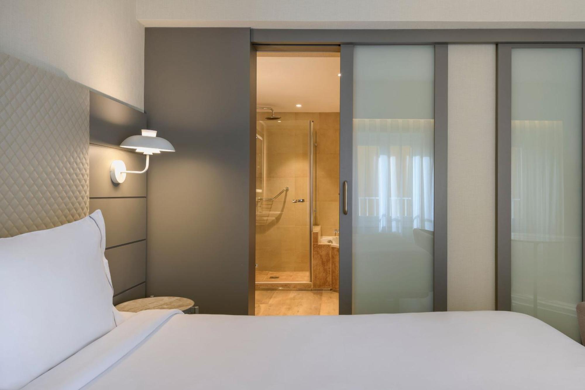 Ac Carlton By Marriott Hotel 4*