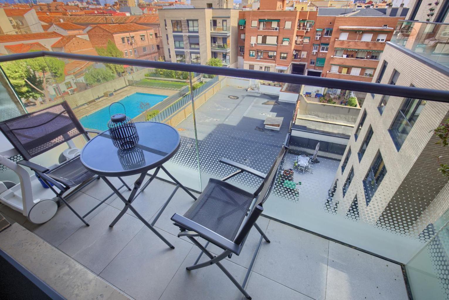 2b2b Deluxe - Jardines De Cuatro Caminos - Business District - Santiago Bernabéu Apartamento *