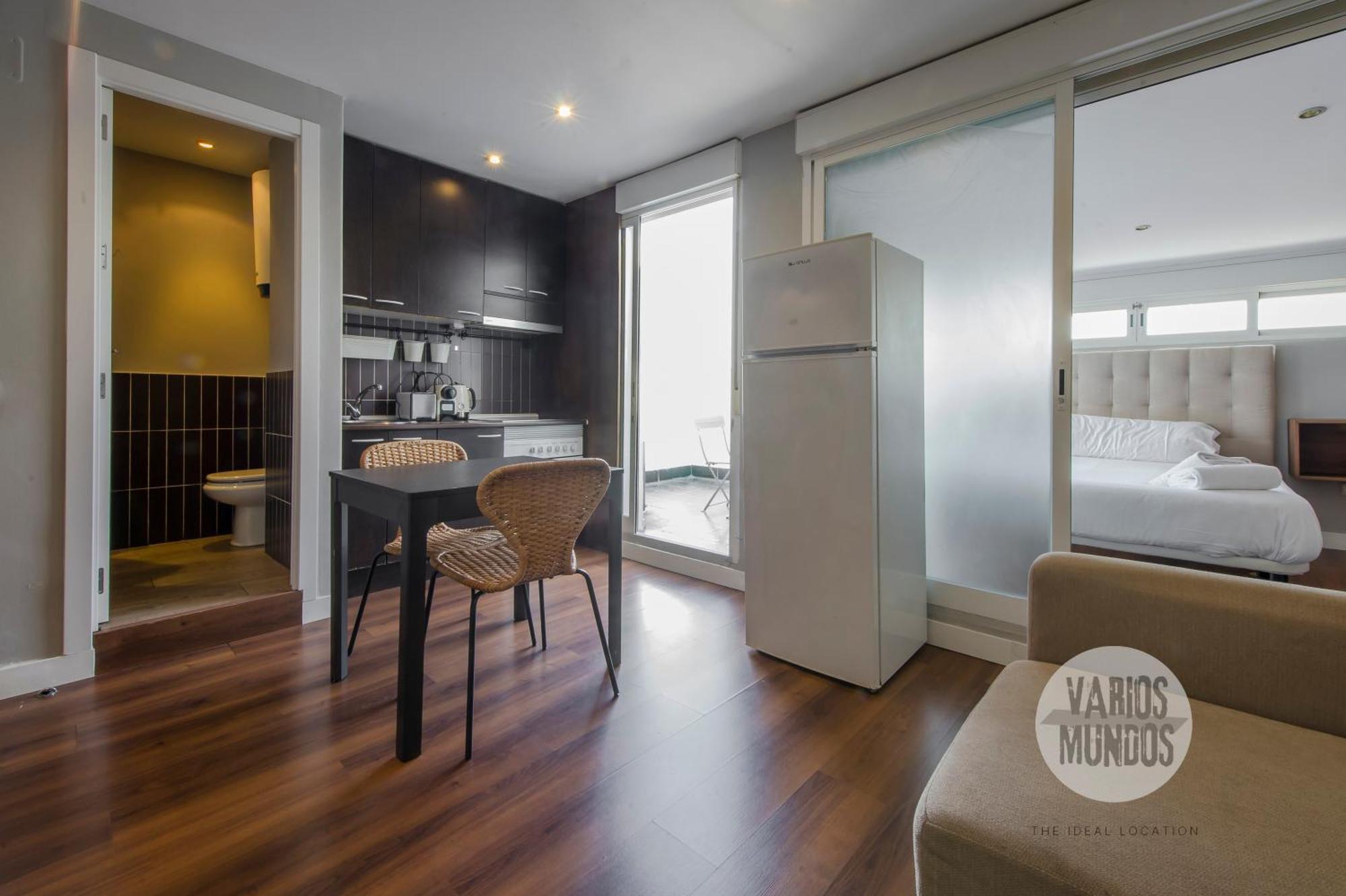 Apartamento Terraza Con Encanto 4, En Plaza De Chueca