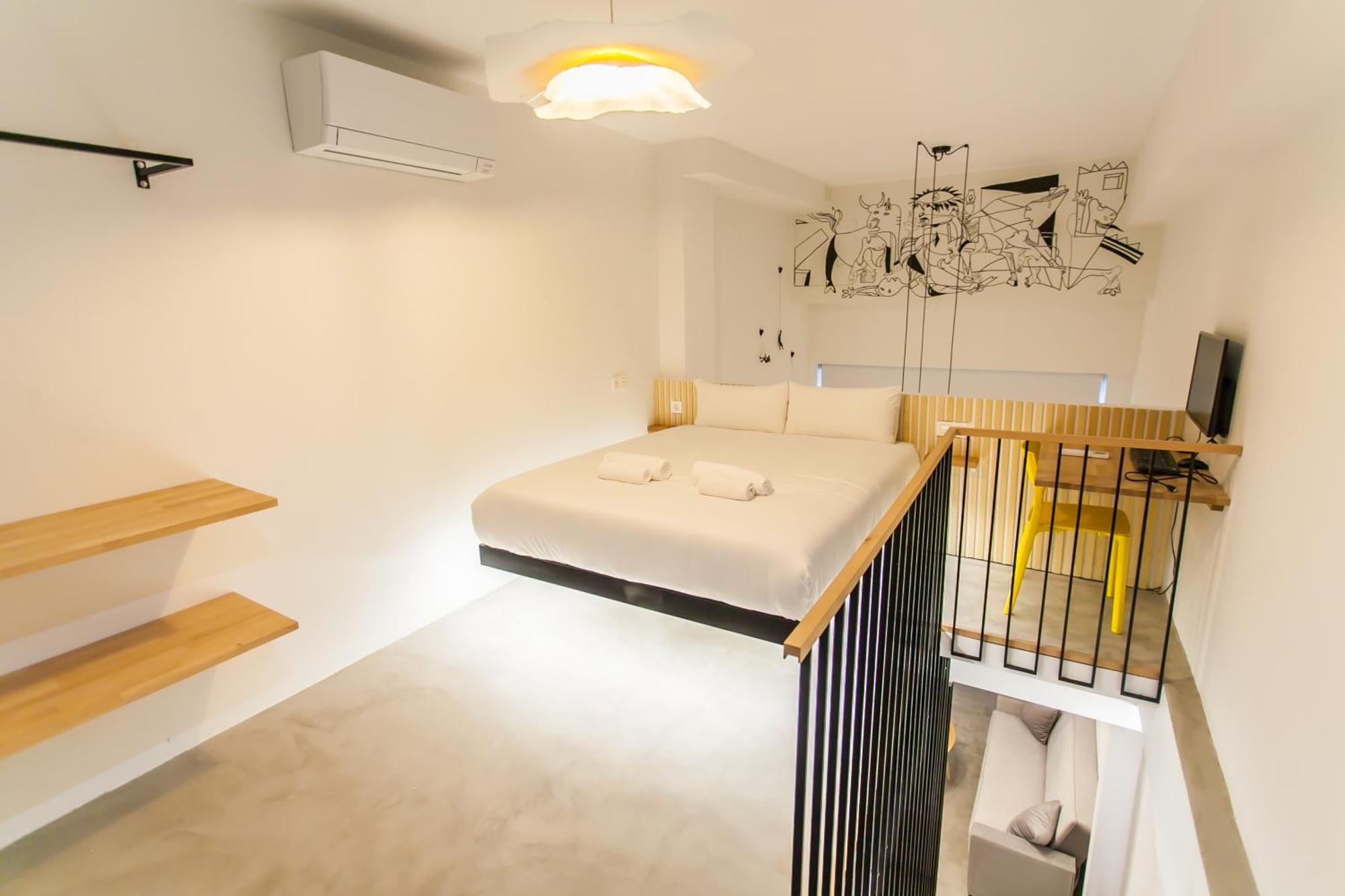 Apartment Guernica Luxury Duplex - Location, Light, And Art