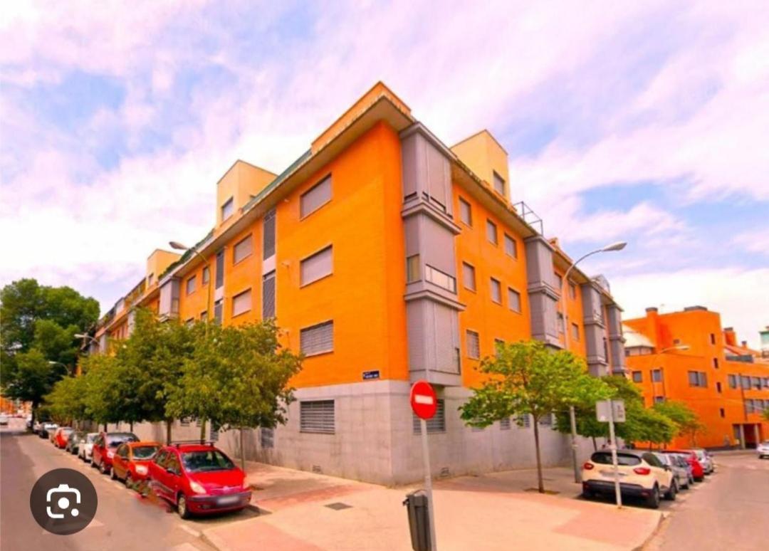 Privada En Piso A 10 Minutos De Atocha Hotel en barco *