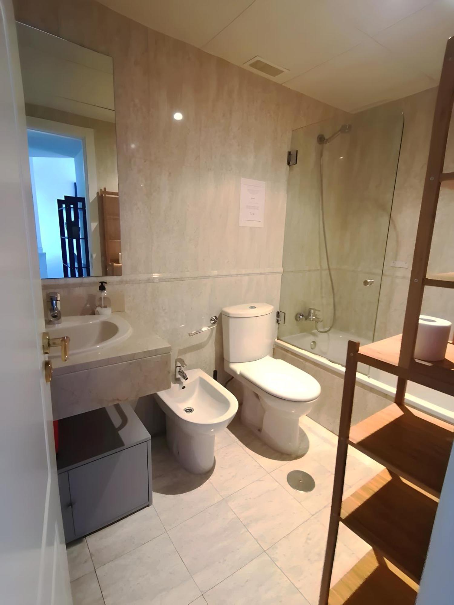 Apartamento Calido Con Piscina Y Garaje Madrid