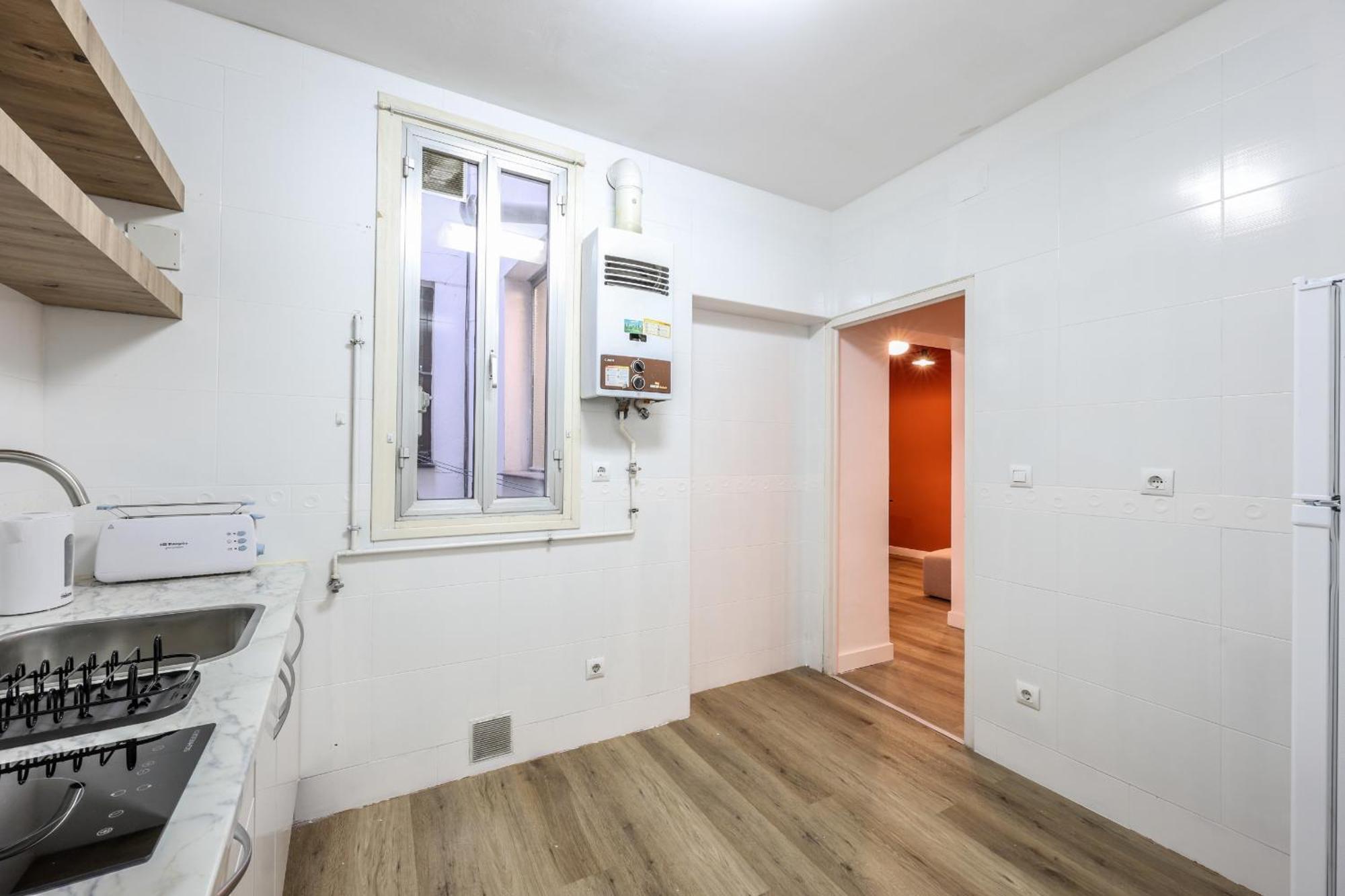 De Diseno Gran Via -no Ascensor- Appartement Madrid