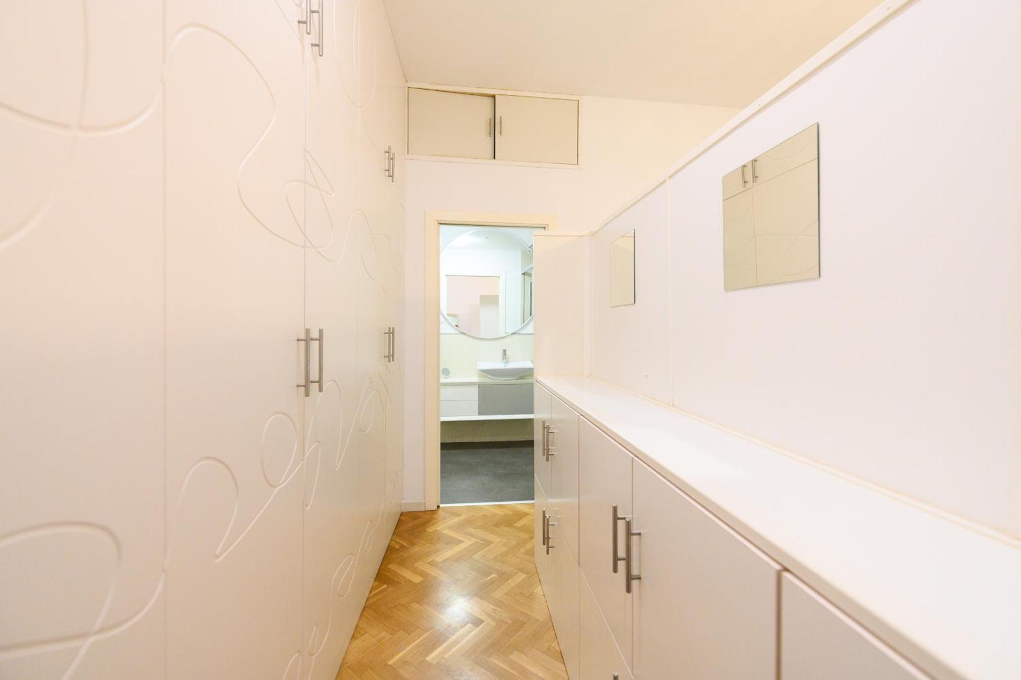 Apartamento For Elegante Vivienda De 3 En El Centro De Temporal Psm9 *
