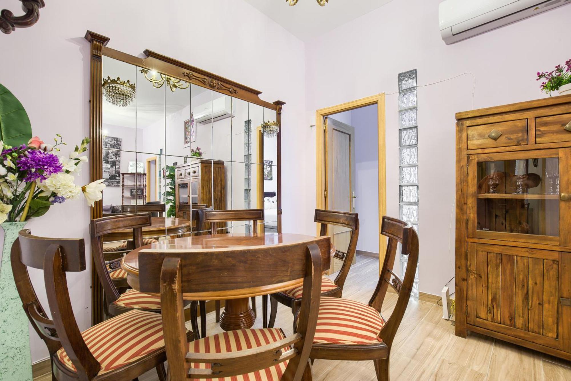 Charming Plaza Tirso De Molina Apartamento