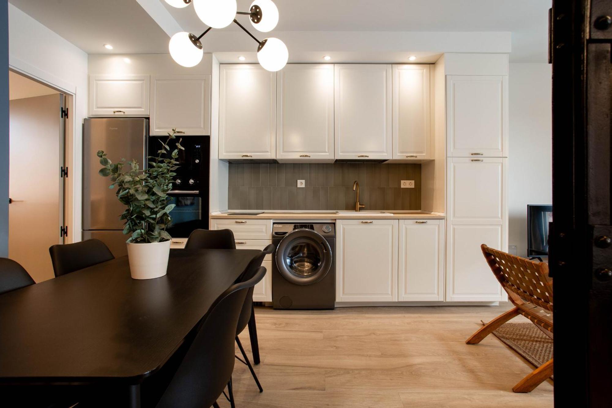 Mit House 4 Ways En *