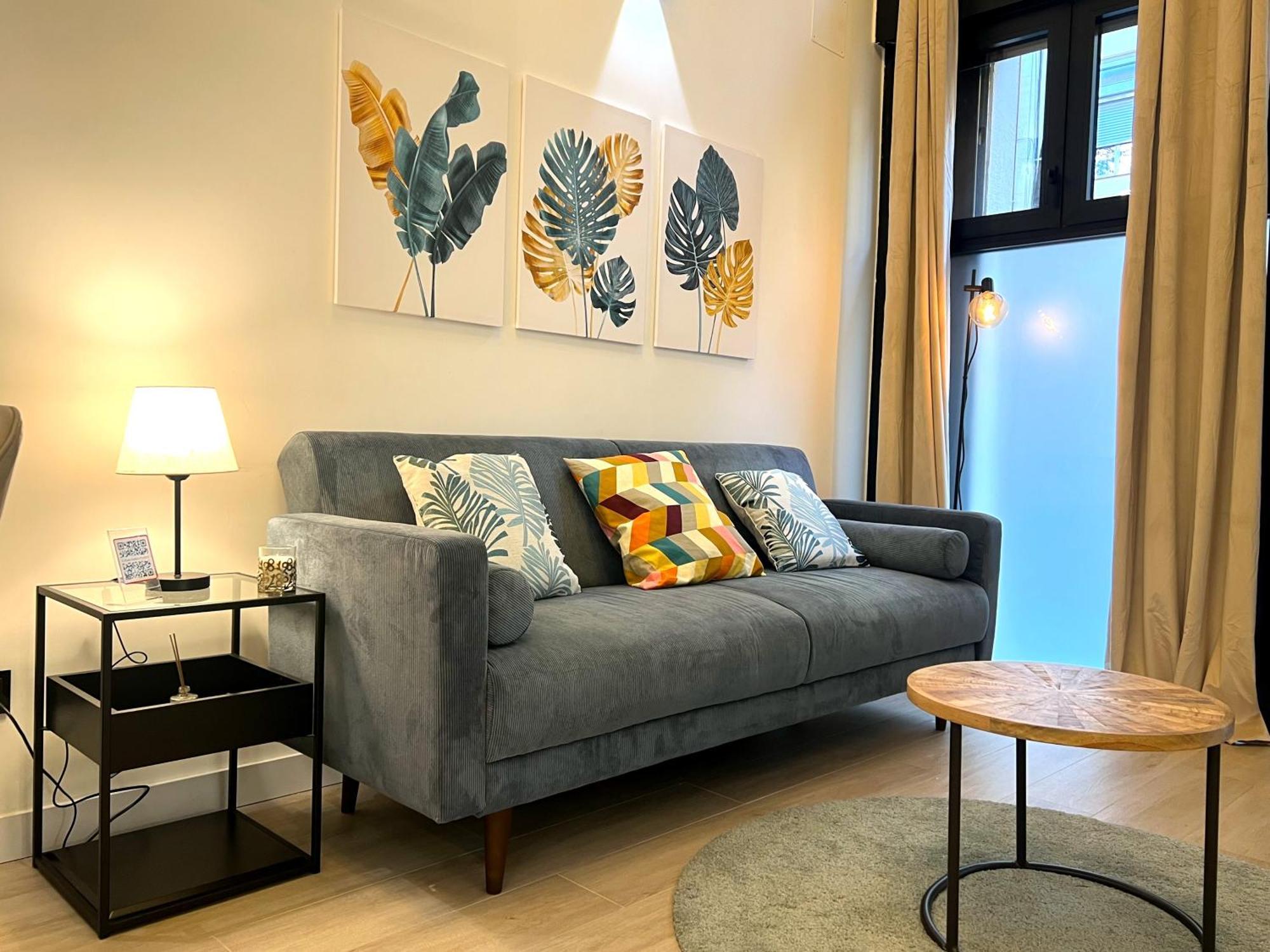 Duplex Moderno Y Acogedor Junto A Atocha Madrid