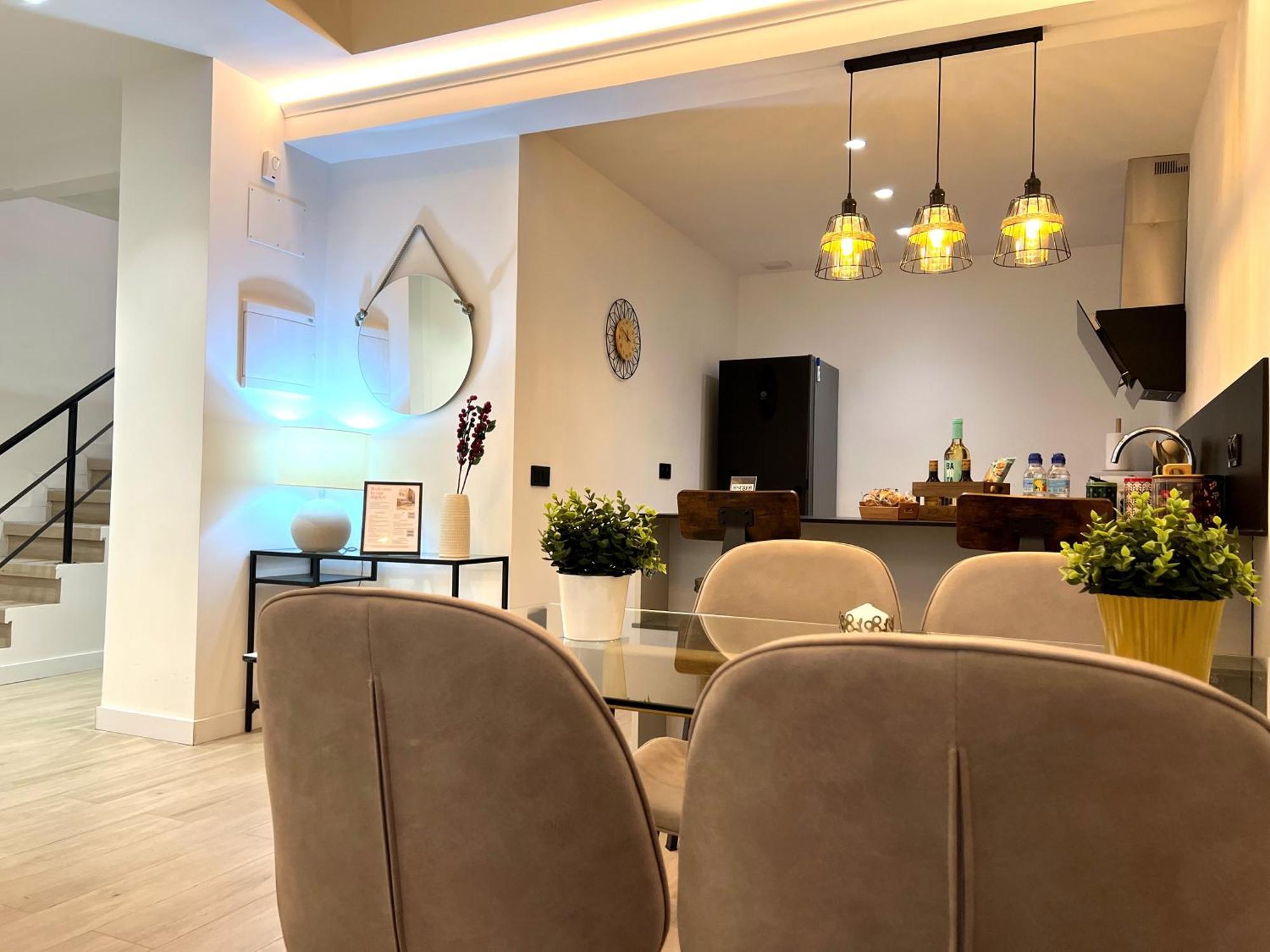 Duplex Moderno Y Acogedor Junto A Atocha *