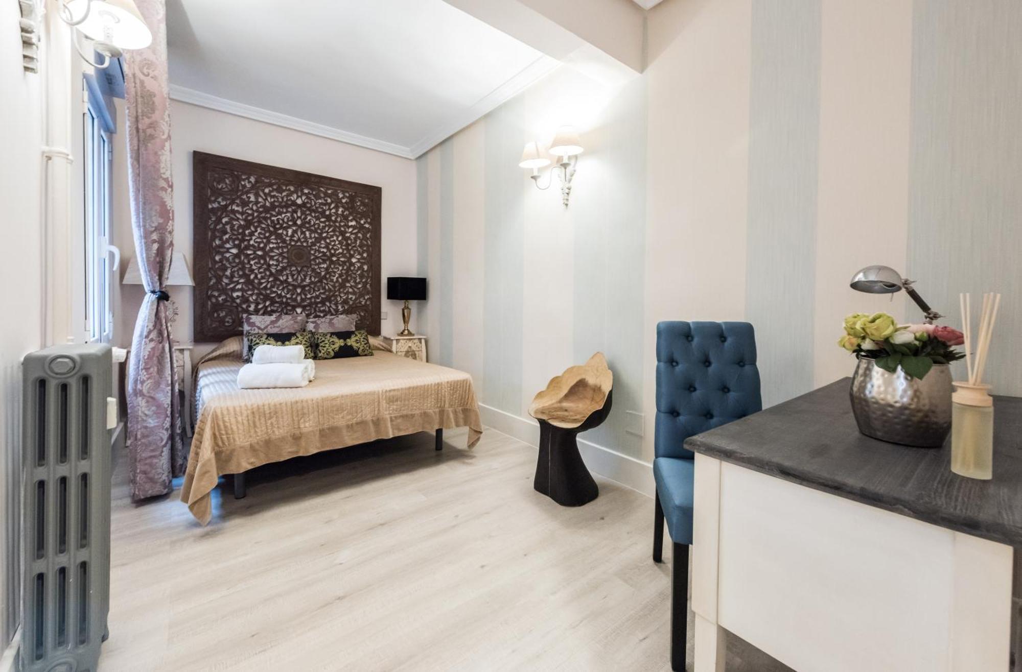 Deluxe Apartment *