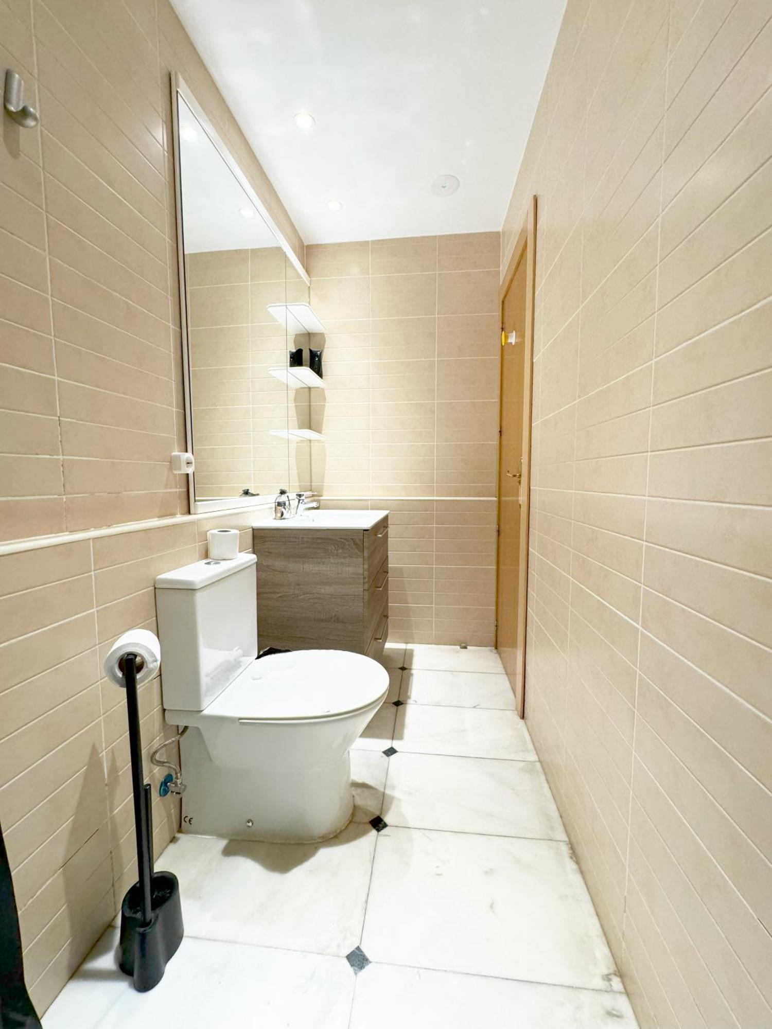 Apartamento Luminoso, Muy Amplio, Buena Zona Madri