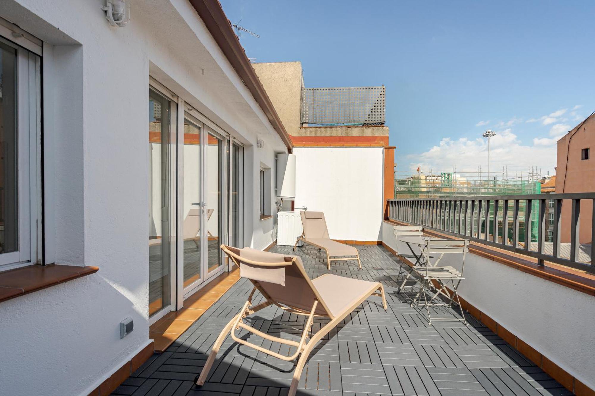 Sur By Olala Homes Madri