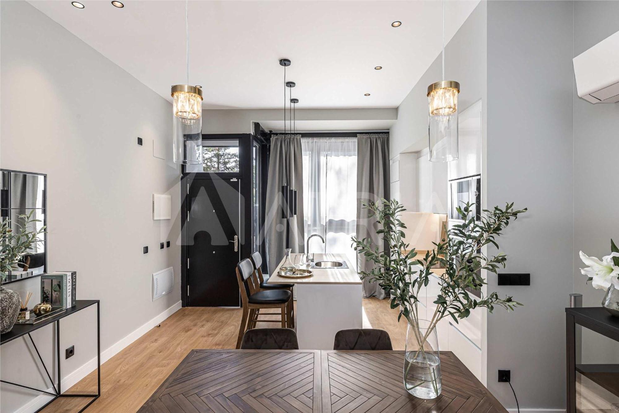 Designer 2 Apartment *