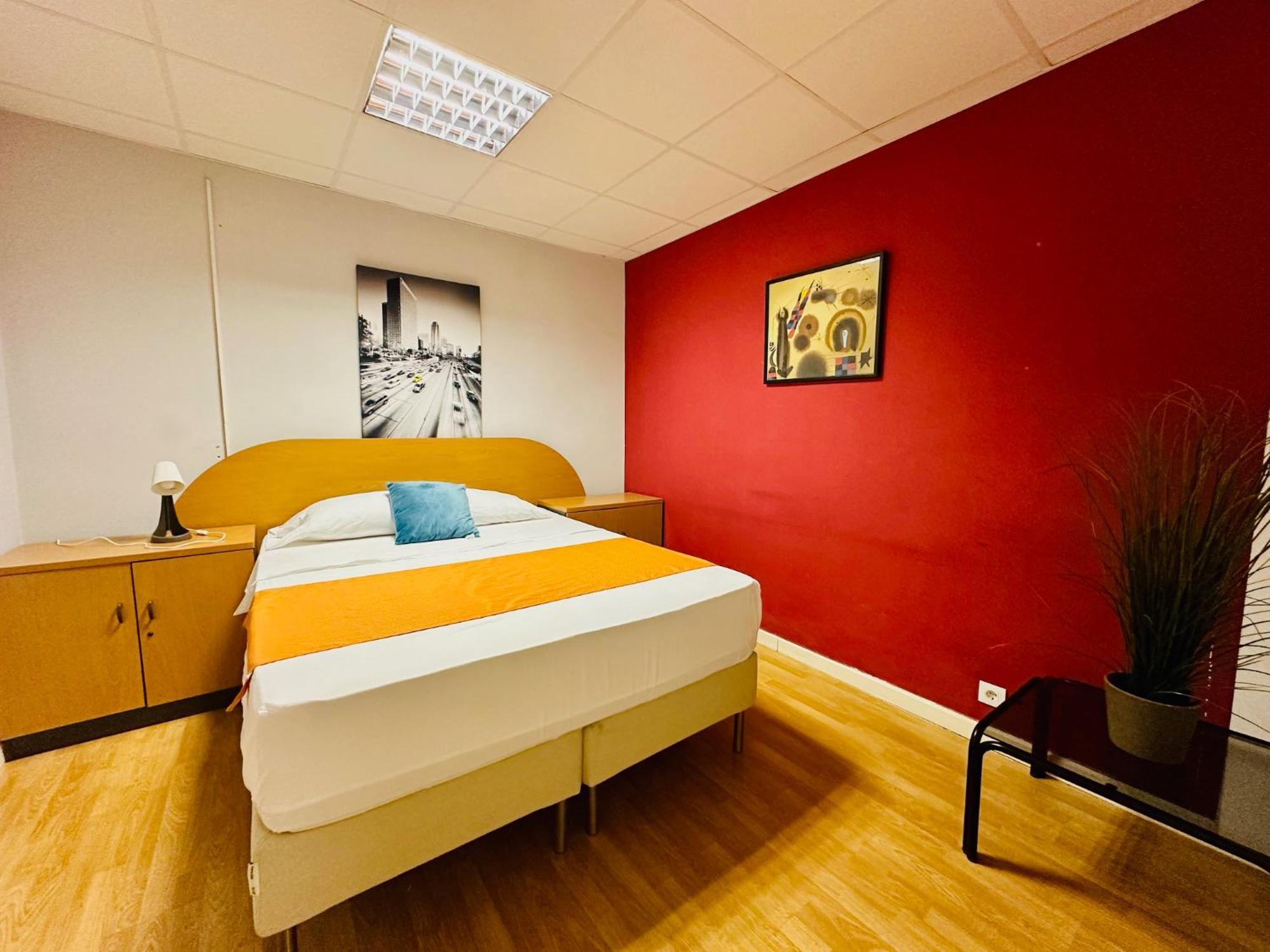 Punta Me Aparments In The Best Location Of Downtown Madrid