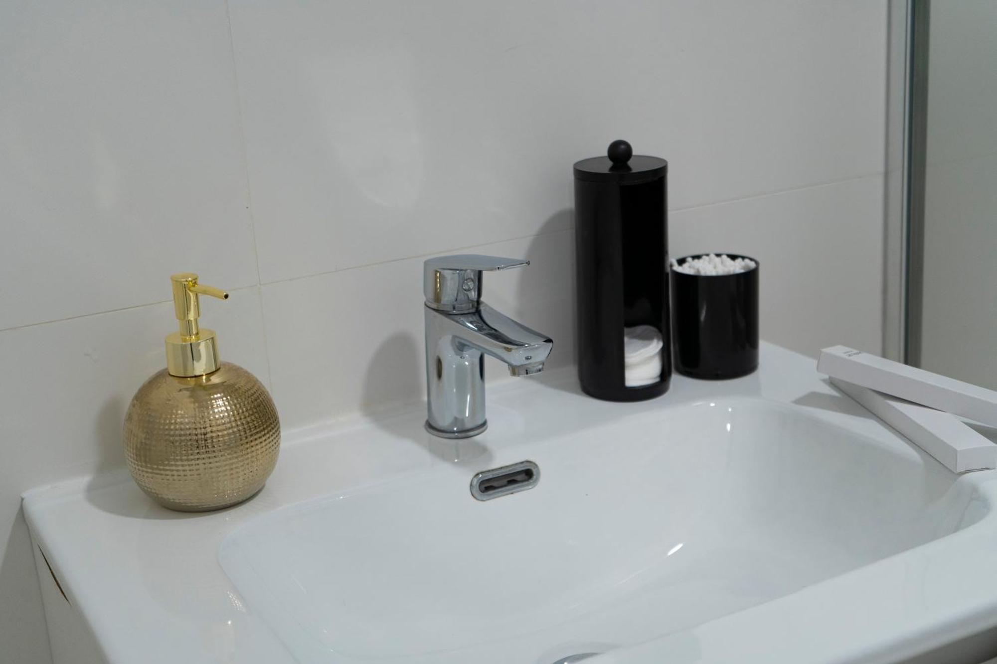 Apartamento Oshun Plaza Castilla Madrid