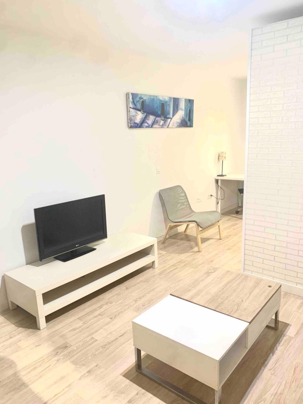 Madrid City Apartment *
