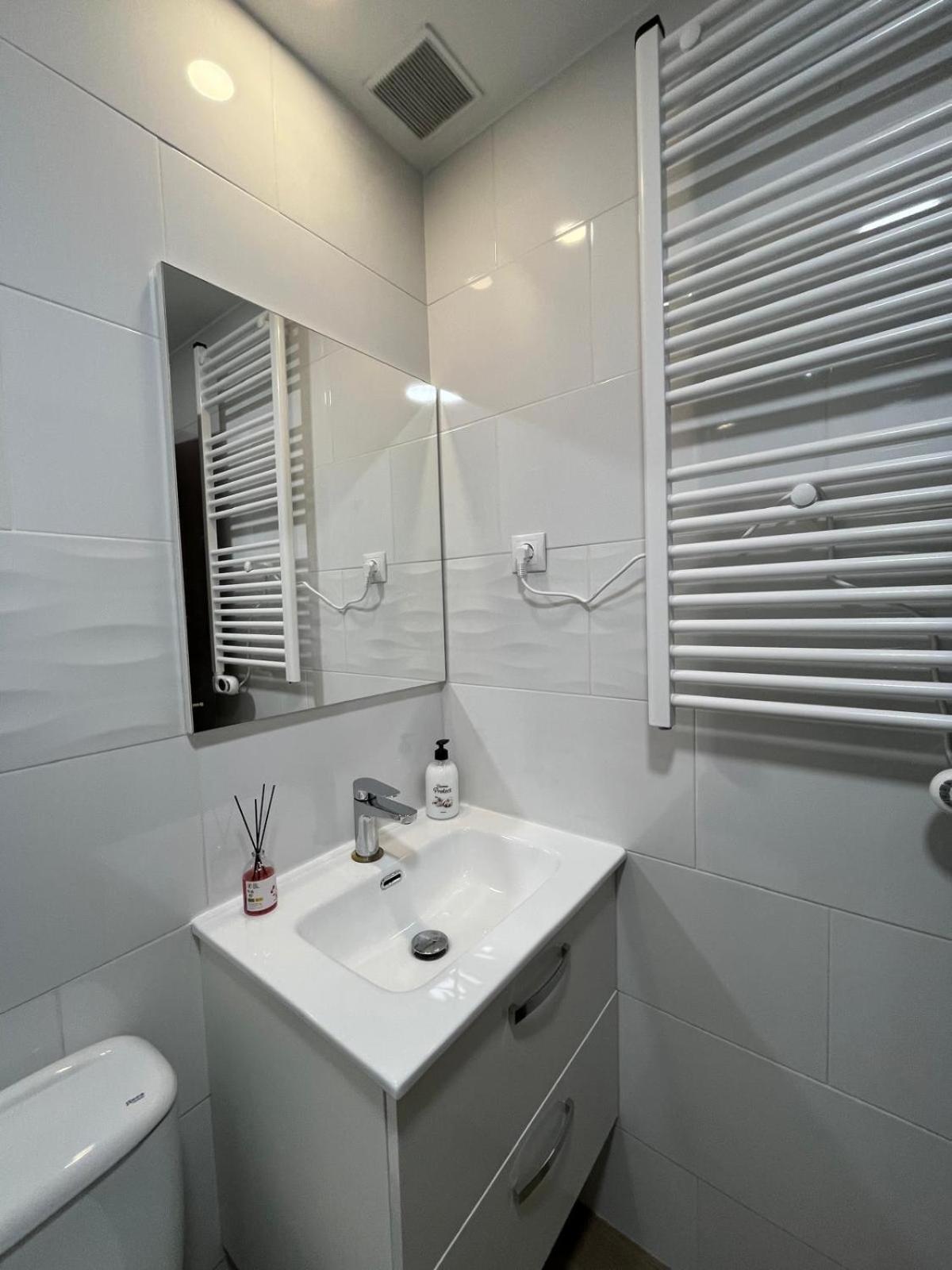 Mercurio- Barajas 1b Appartement *