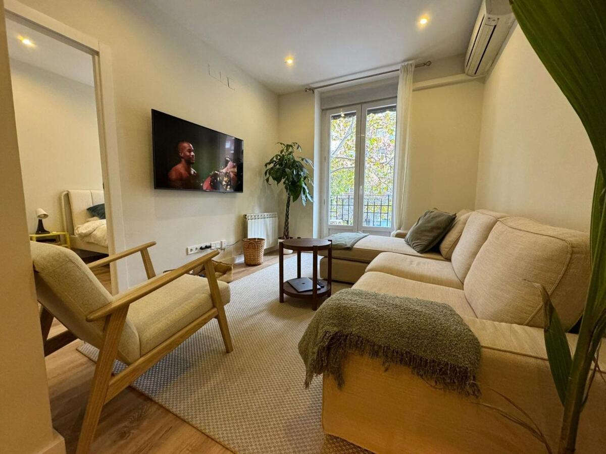 Aura Salamanca 2 Bedroom Flat With Balcony