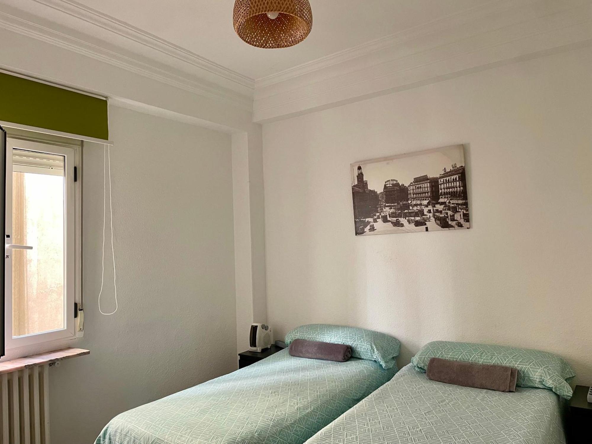 Acomodação com café da manhã  Bnb Retiro Madri