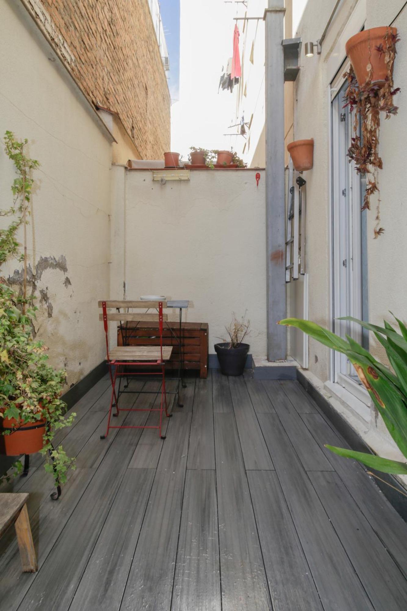 Appartamento Industrial Loft & Private Courtyard Acacias Madrid