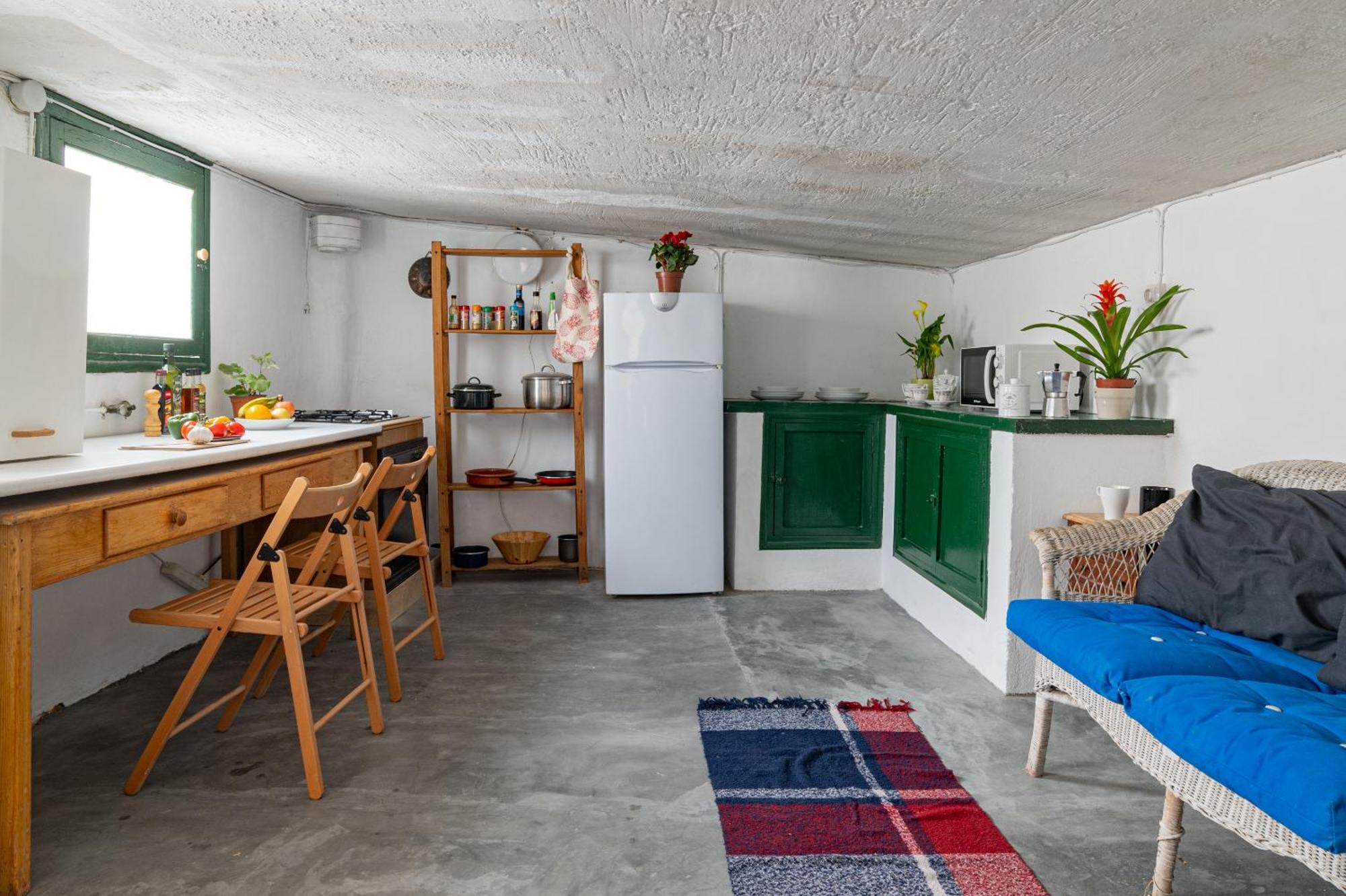 Tejado De Antigua Fabrica Industrial En Acacias Apartamento Madrid