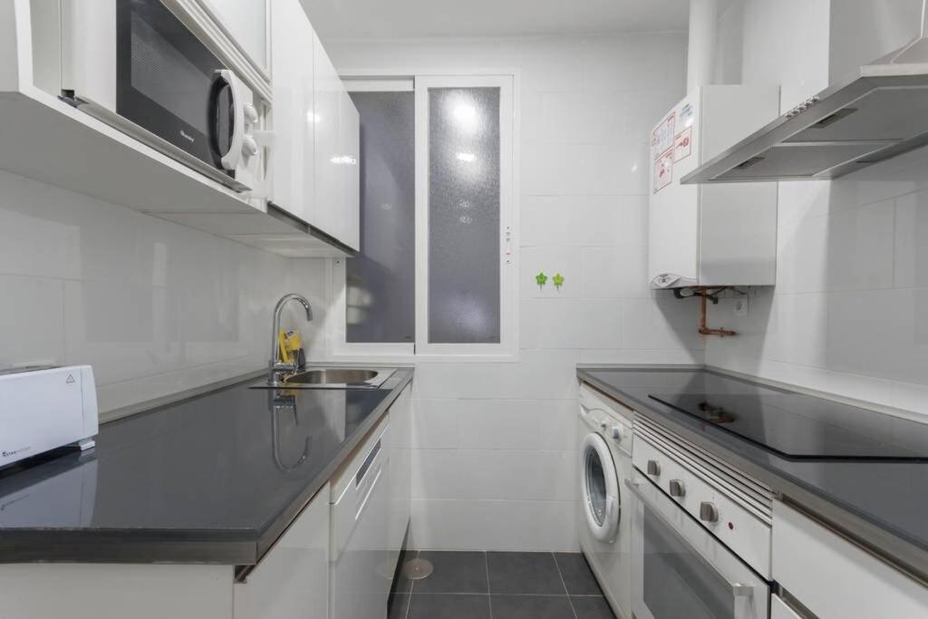 And Calm Near Retiro, Gra Appartement Madrid
