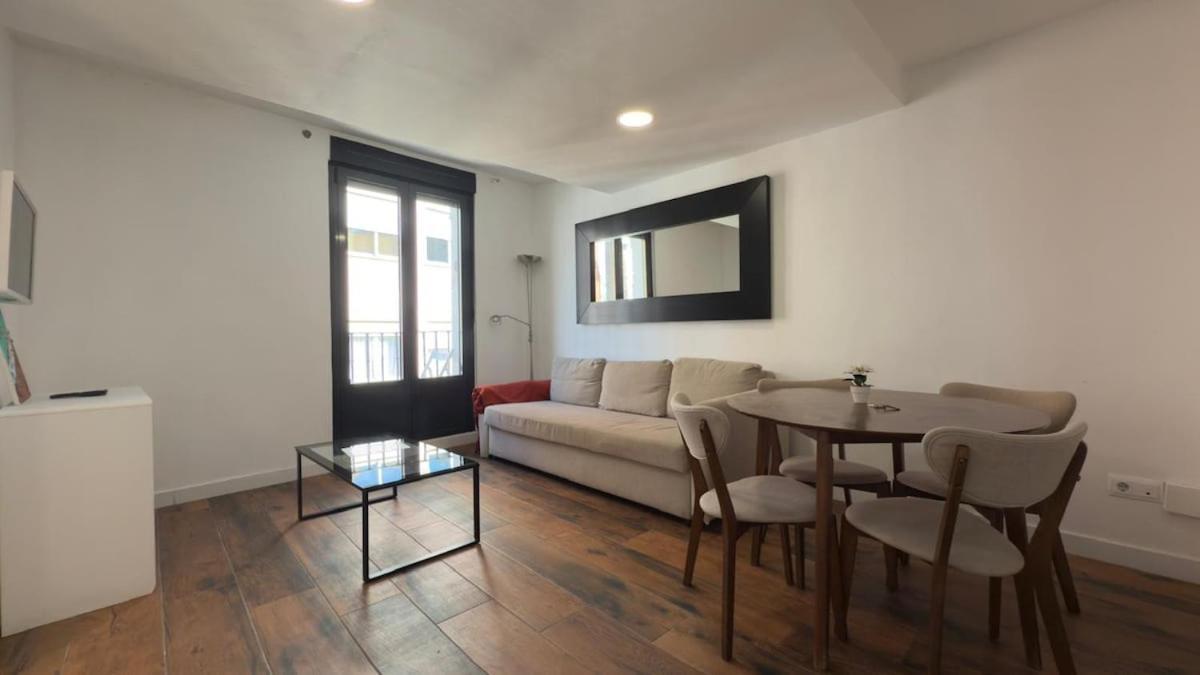 And Cozy In 3d Apartment Madrid