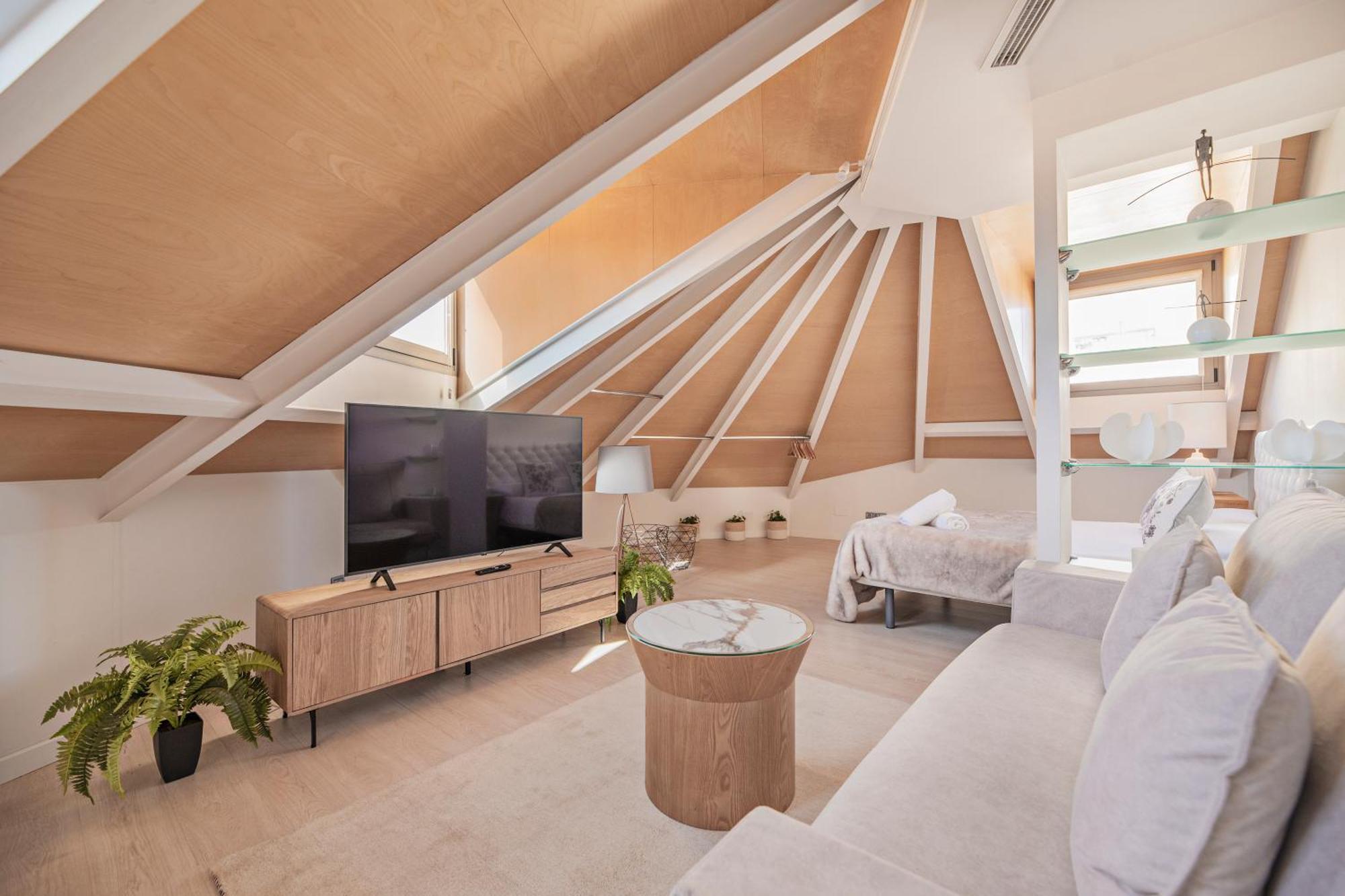 Luxury In Barrio Palacio *
