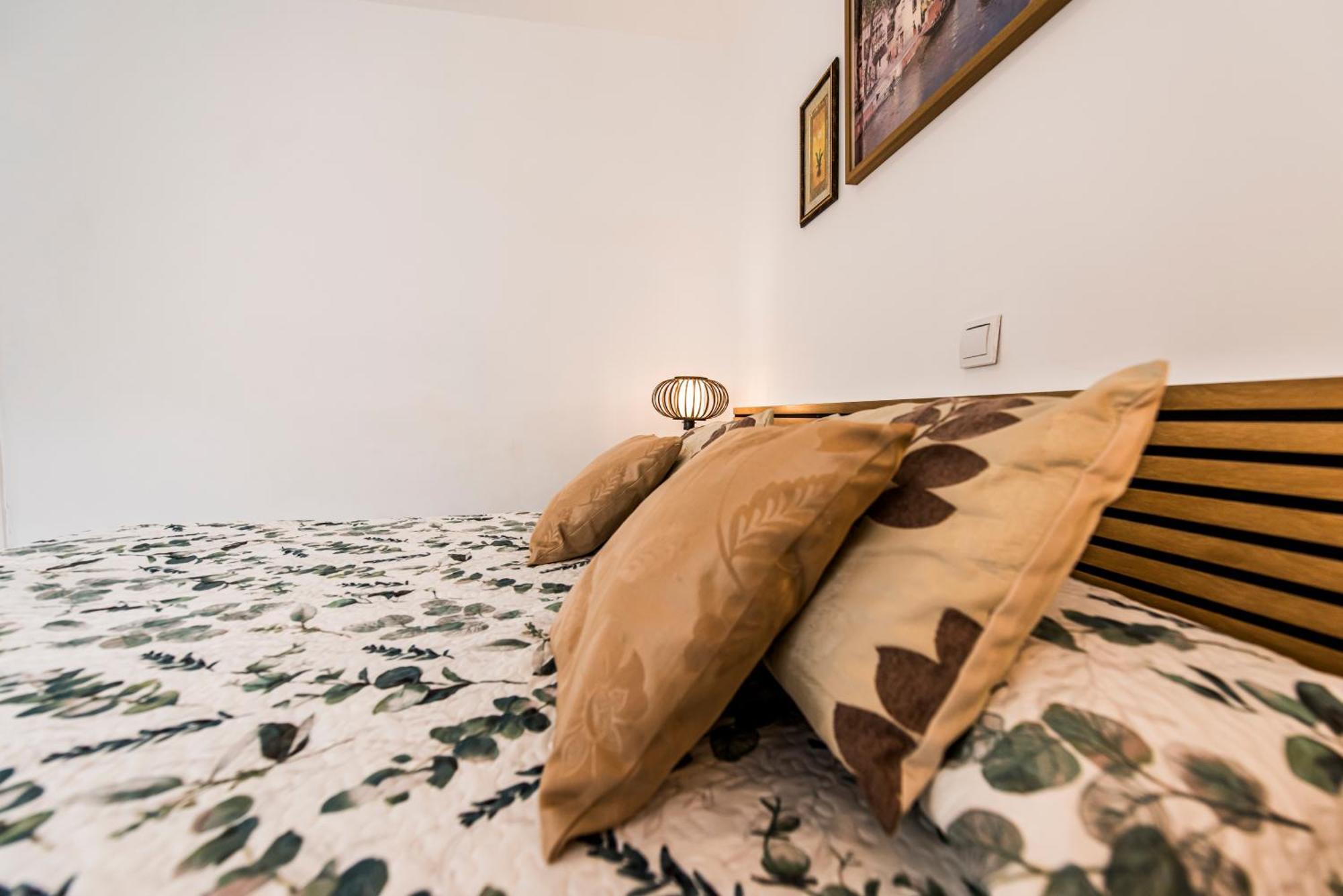 Apartamento Encantador En Barajas By Bebalmy