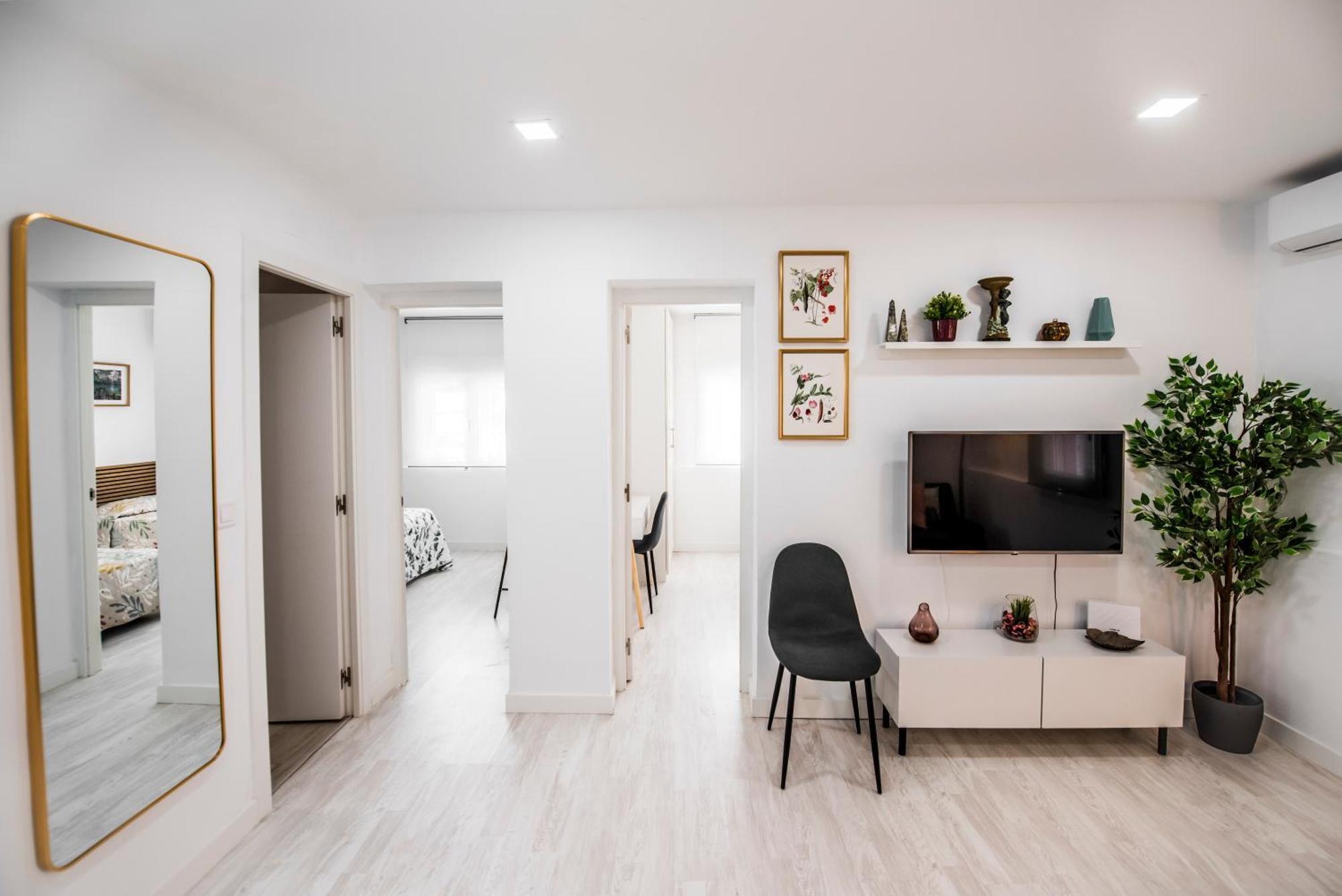 Apartamento Encantador En Barajas By Bebalmy *