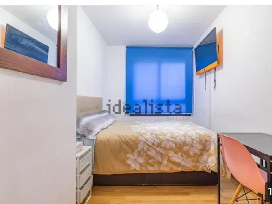 Privada En Piso A 10 Minutos De Atocha Botel *