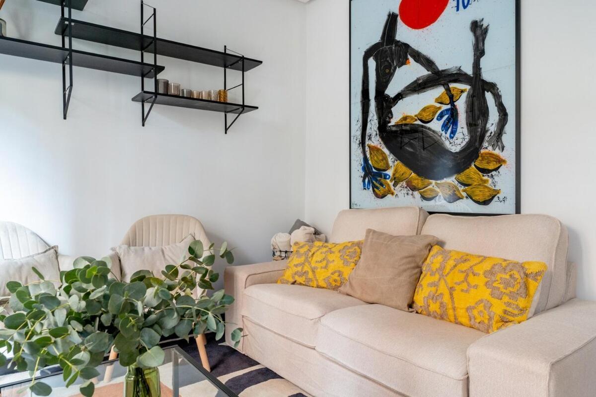 Retiro At Your Doorstep Enjoy The Heart Of Madrid