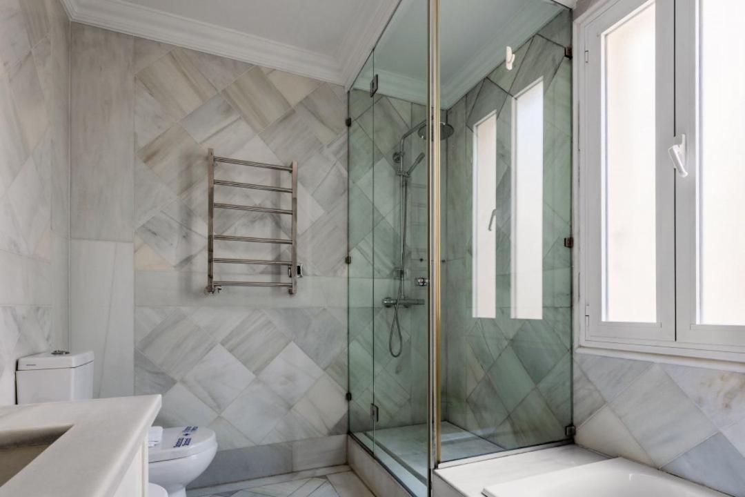 1 Bedroom 1 Bathroom Furnished - Salamanca - Modern Wterrace - Mintystay Apartamento *