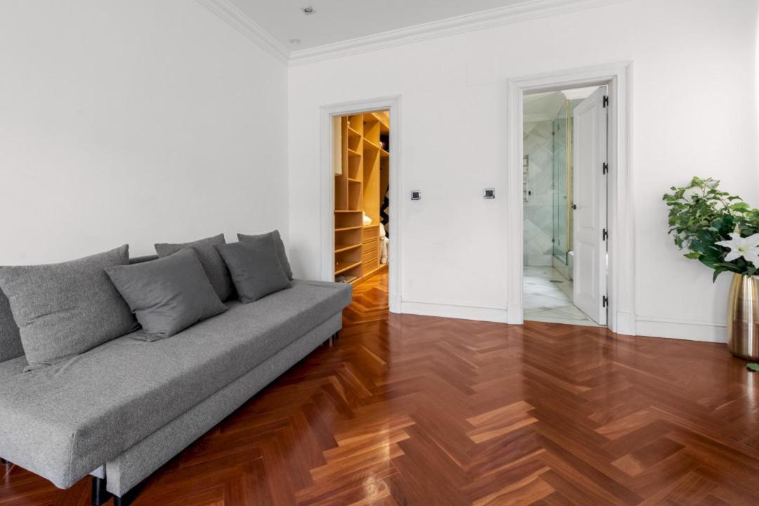 Appartamento 1 Bedroom 1 Bathroom Furnished - Salamanca - Modern Wterrace - Mintystay *