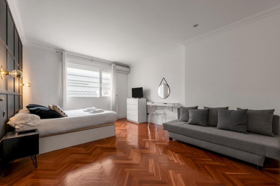 1 Bedroom 1 Bathroom Furnished - Salamanca - Modern Wterrace - Mintystay *