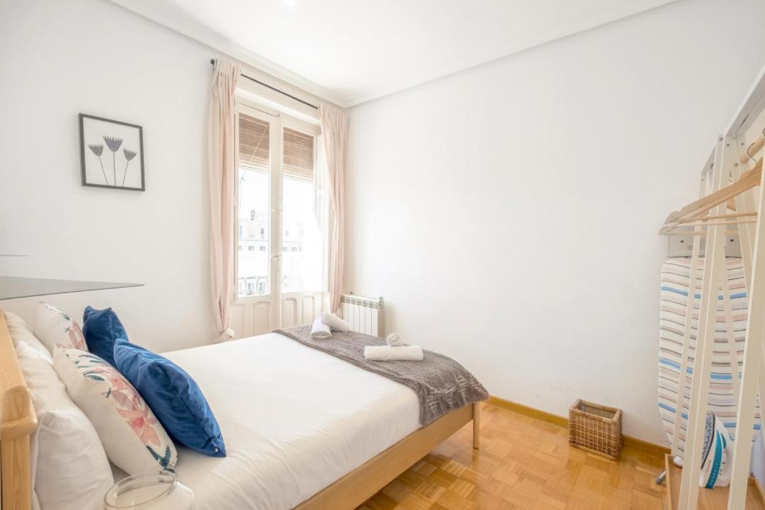 4 Bedrooms 2 Bathrooms Furnished - Salamanca - Bright - Mintystay * Madri