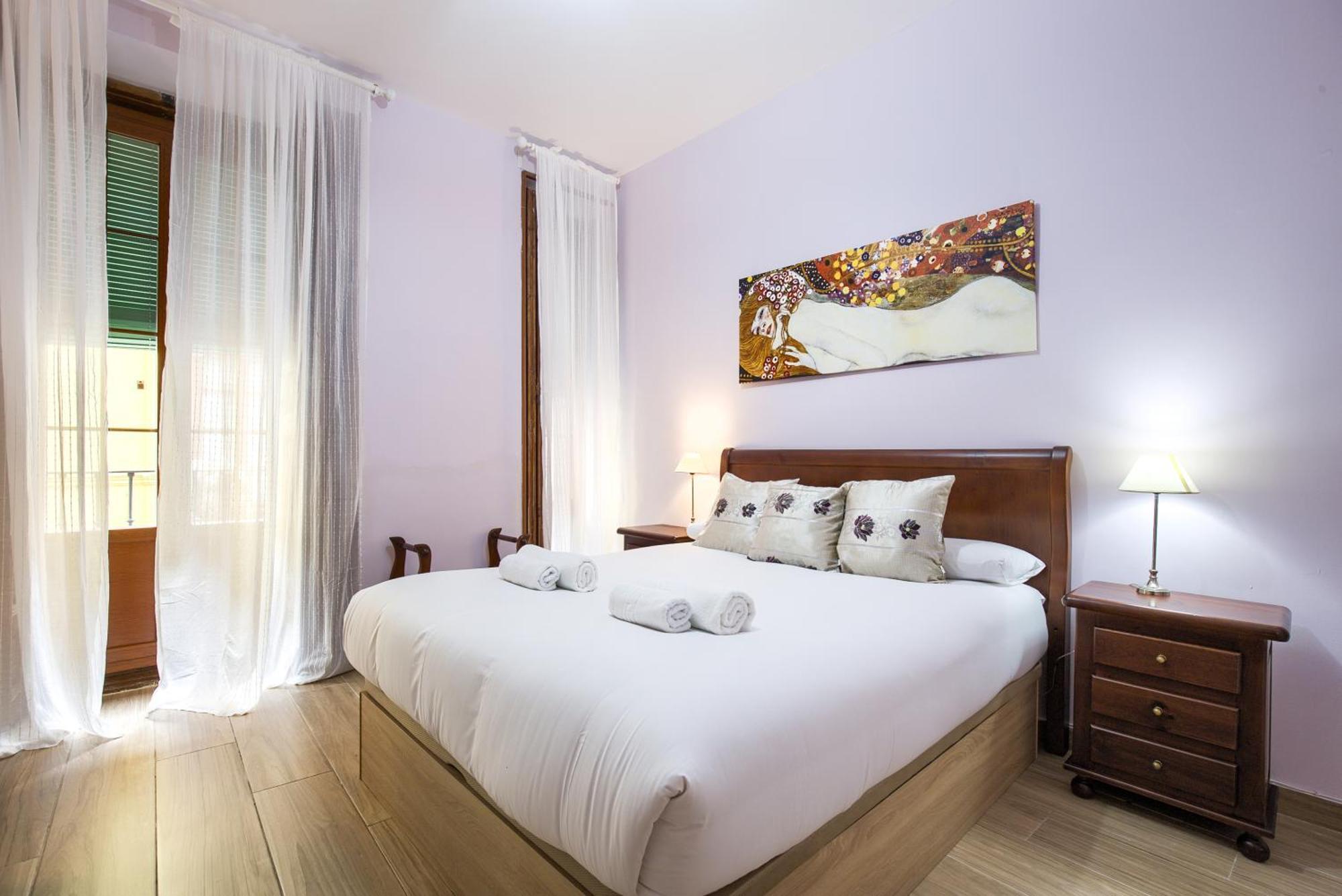 Charming Tirso De Molina Apartamento