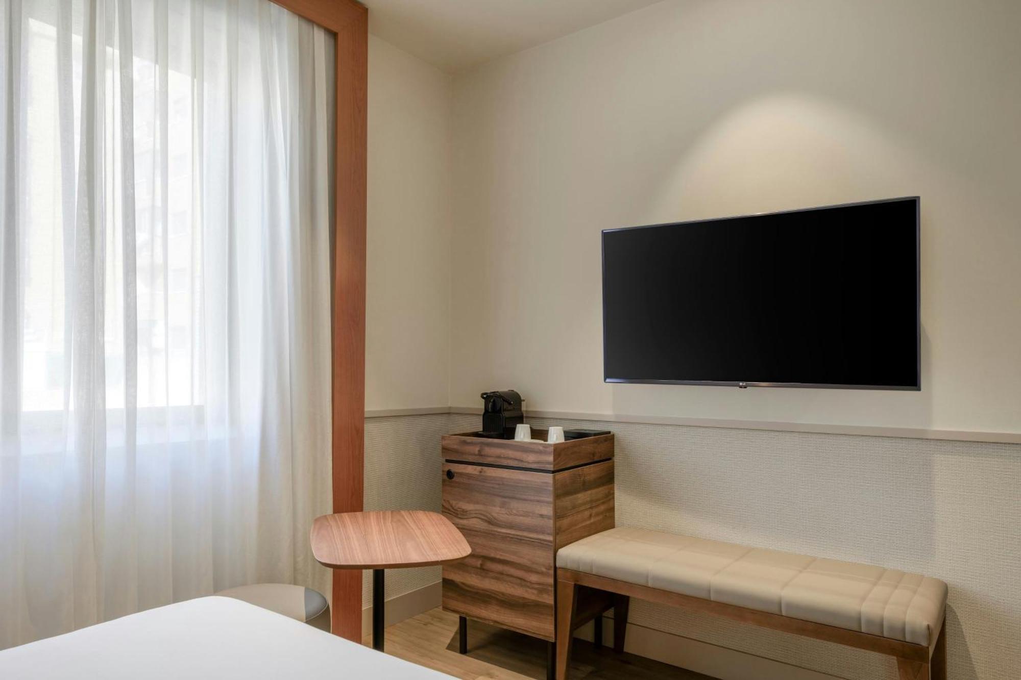Hotel Ac Vascos By Marriott 3*