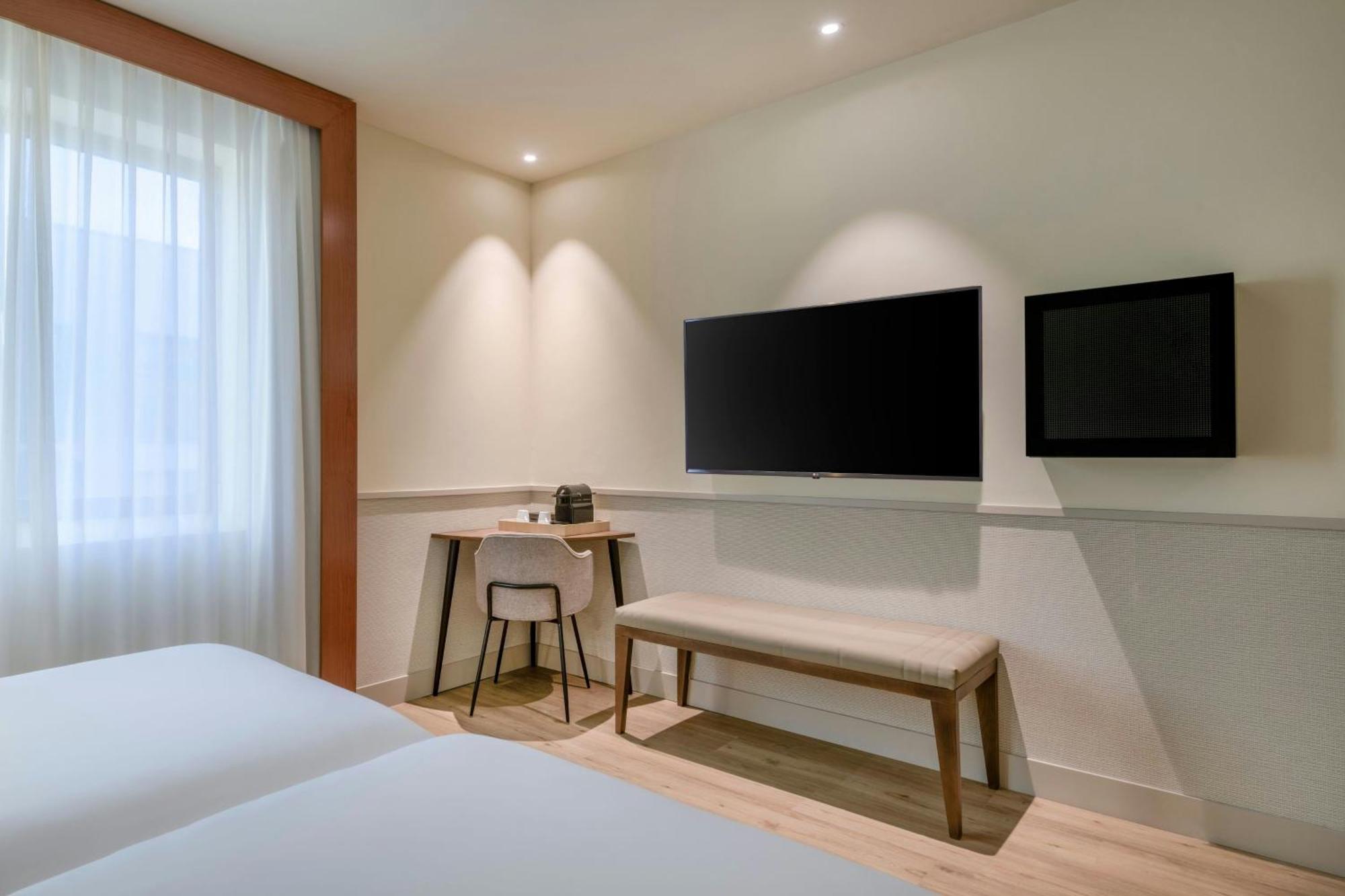 Hotel Ac Vascos By Marriott 3*