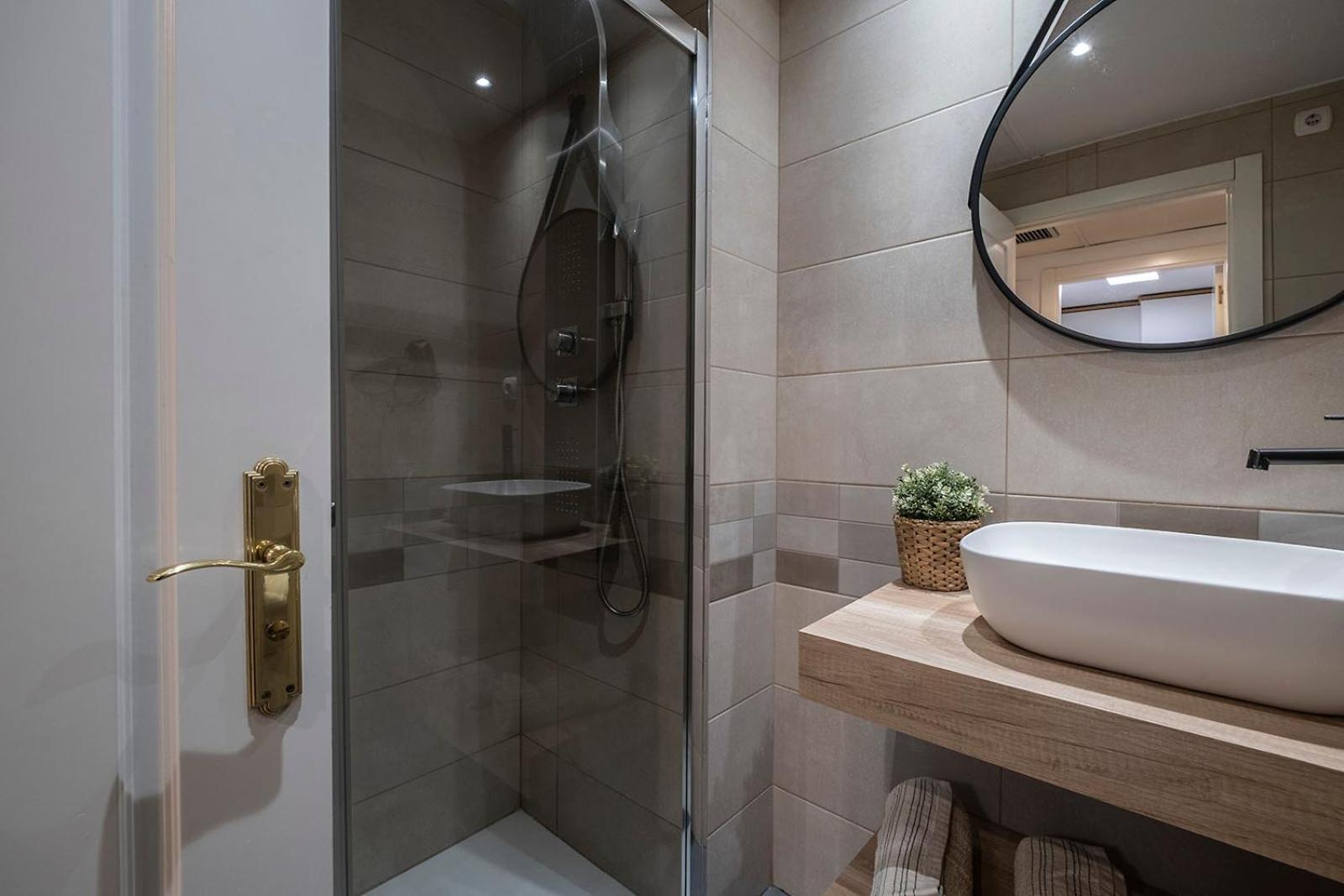 Apartamento Wanda Ifema Con Parking Y Piscina Madri