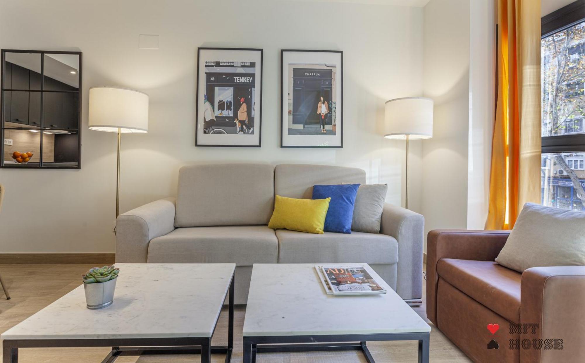 Antonio Lopez En Appartement