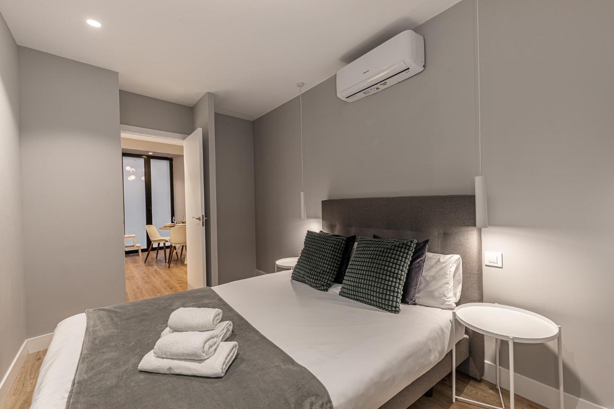 Waou Essence Iii Anton Martin - Corta Duracion Apartment