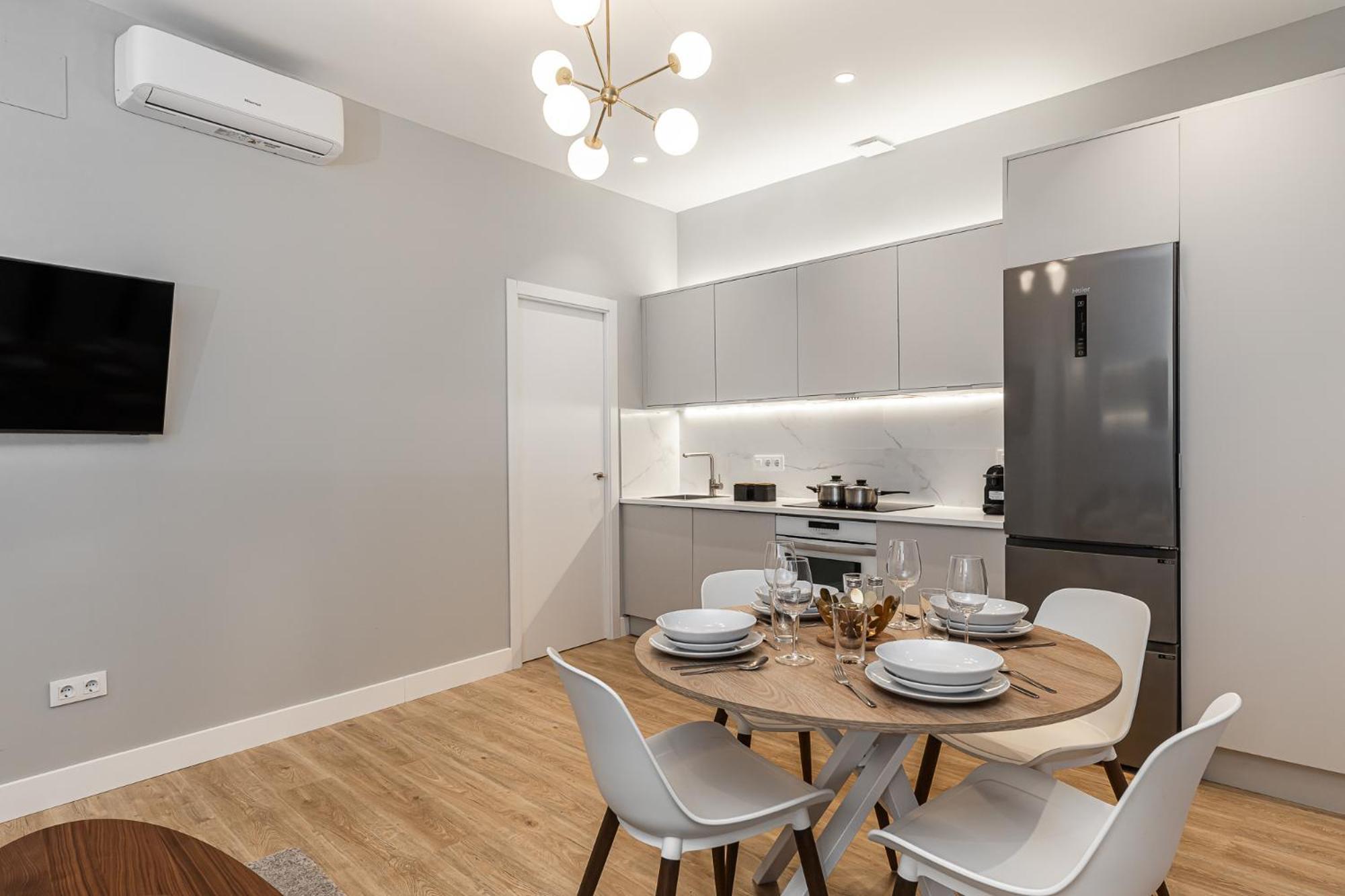 Apartment Waou Essence Iii Anton Martin - Corta Duracion