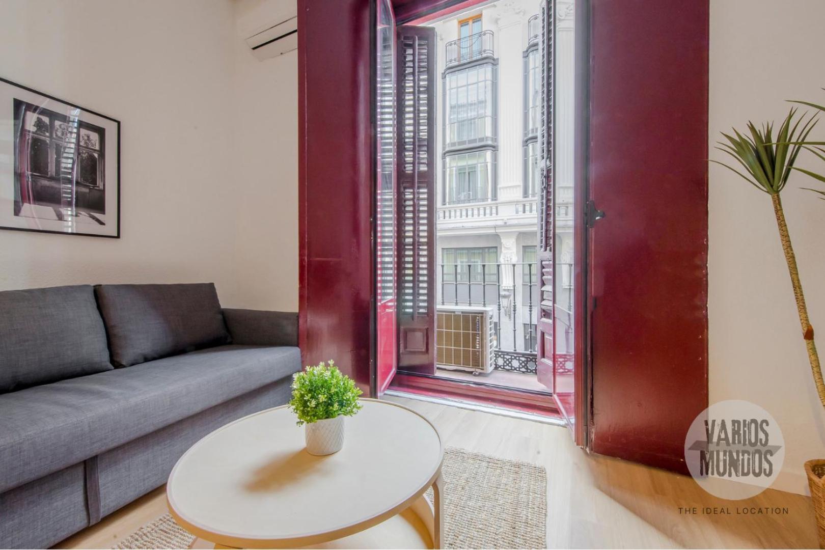 A Tus Pies 4, Carretas 25 Appartement