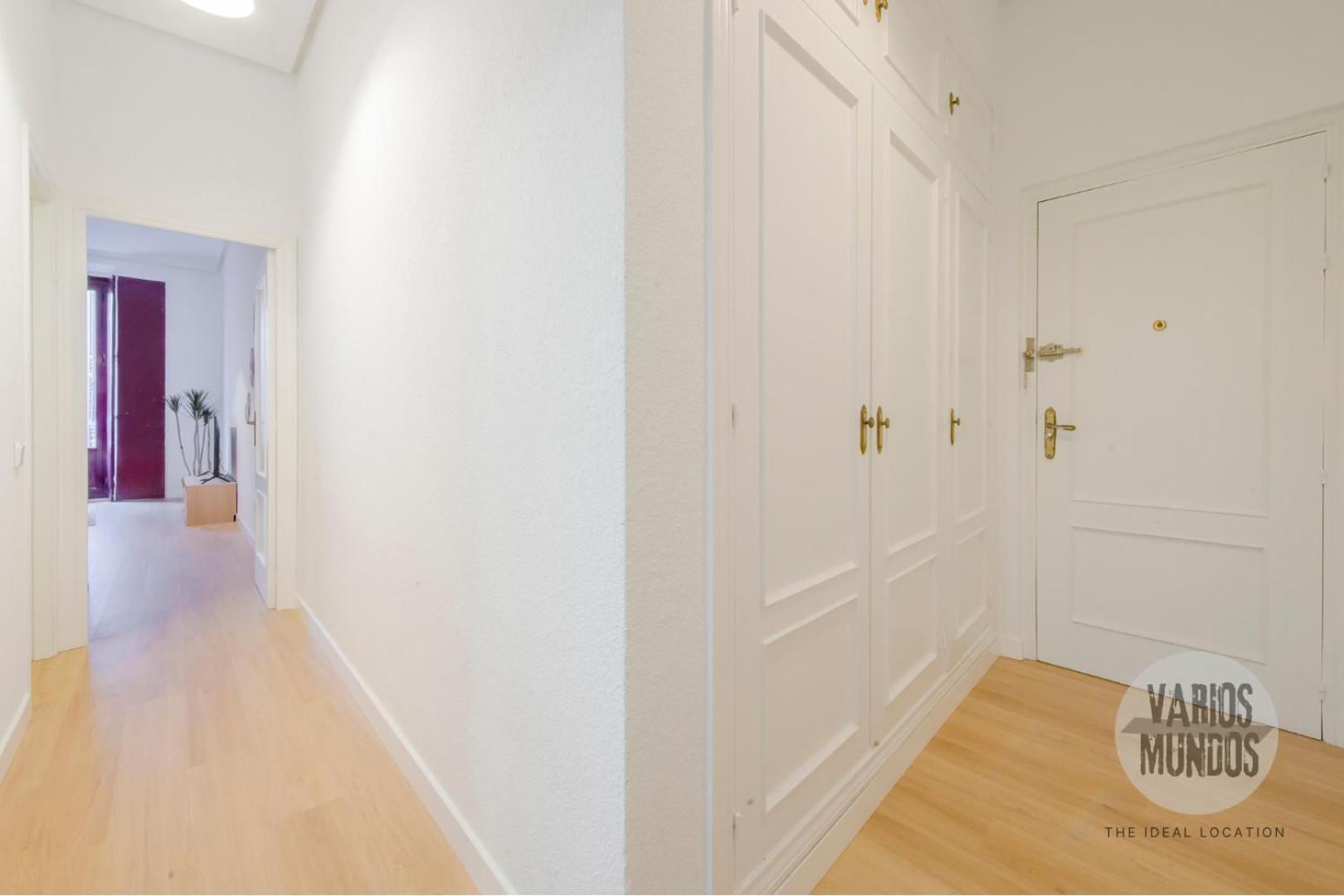 A Tus Pies 4, Carretas 25 Appartement