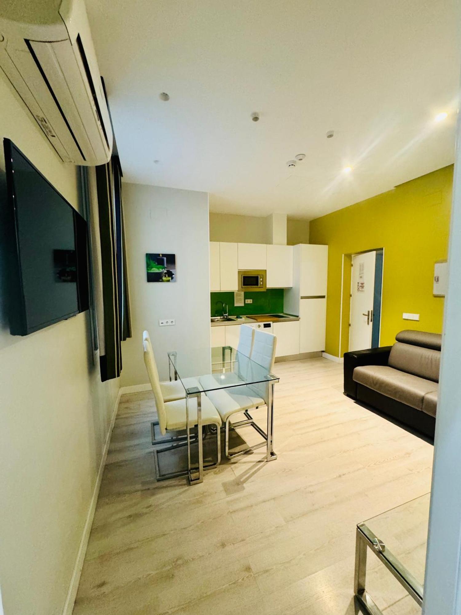 Apolo Appartement *