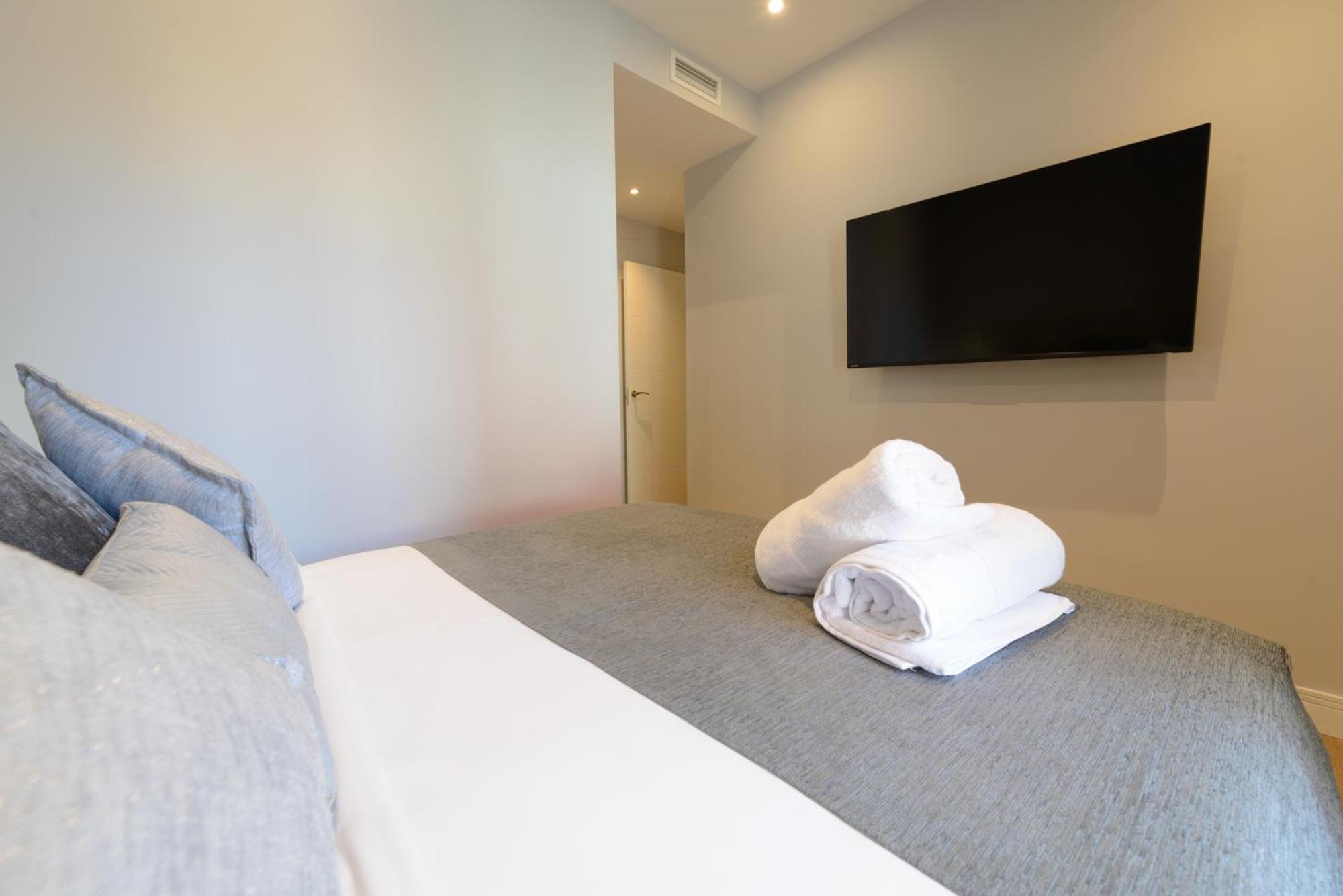 Museum Area Atocha 3br 2bth Apartamento *