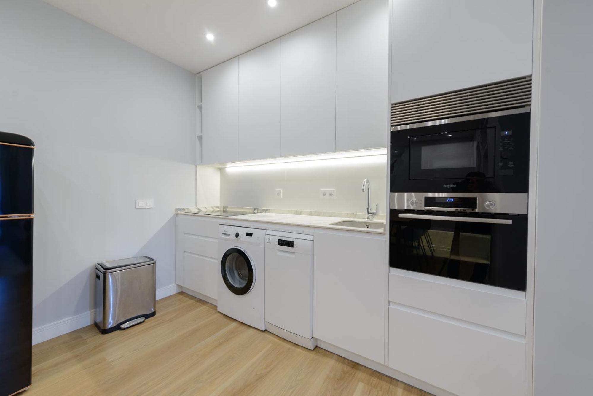Museum Area Atocha 3br 2bth *